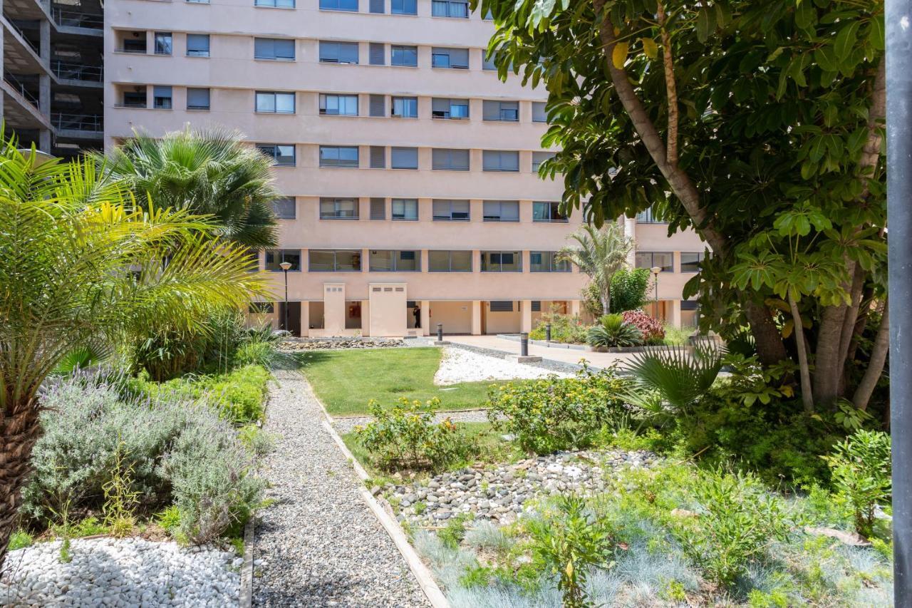 Malaga Centro Maria Zambrano Appartement Buitenkant foto