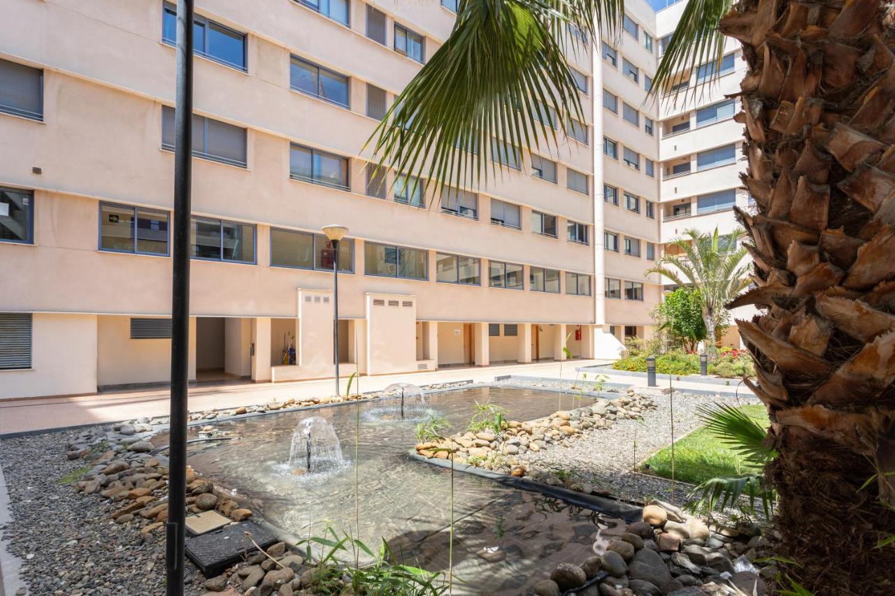 Malaga Centro Maria Zambrano Appartement Buitenkant foto