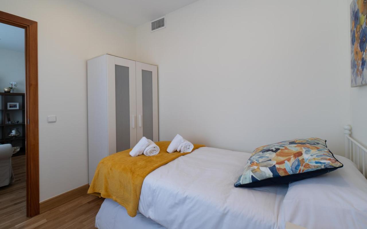 Malaga Centro Maria Zambrano Appartement Buitenkant foto