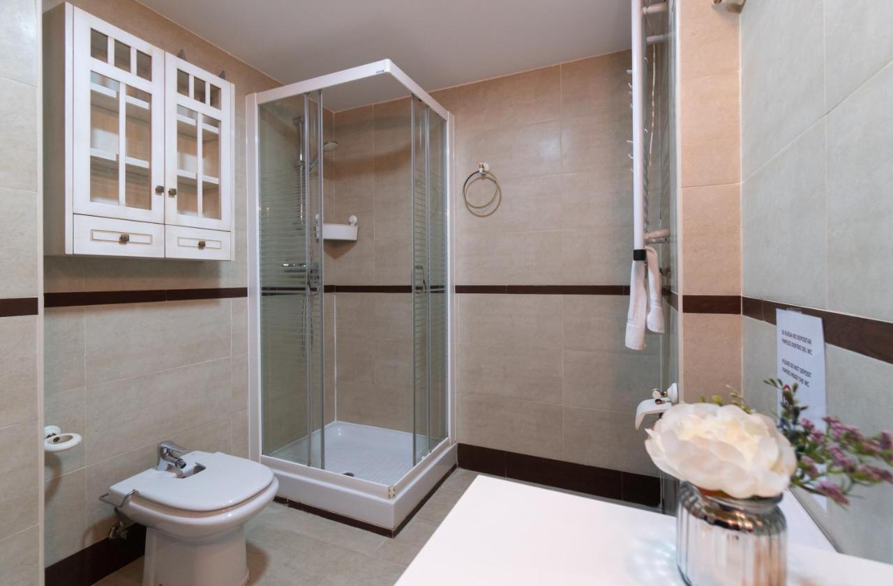 Malaga Centro Maria Zambrano Appartement Buitenkant foto
