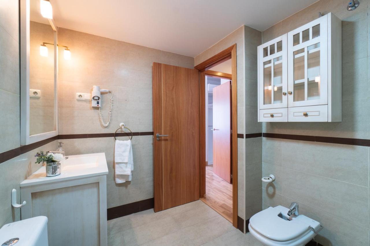Malaga Centro Maria Zambrano Appartement Buitenkant foto